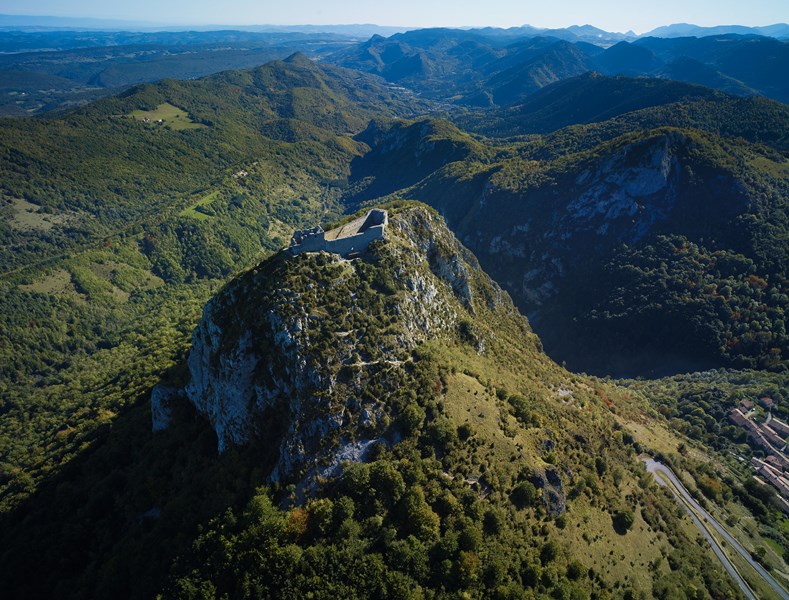  Gtes de France Midi-Pyrnes - Montsgur dans lArige.